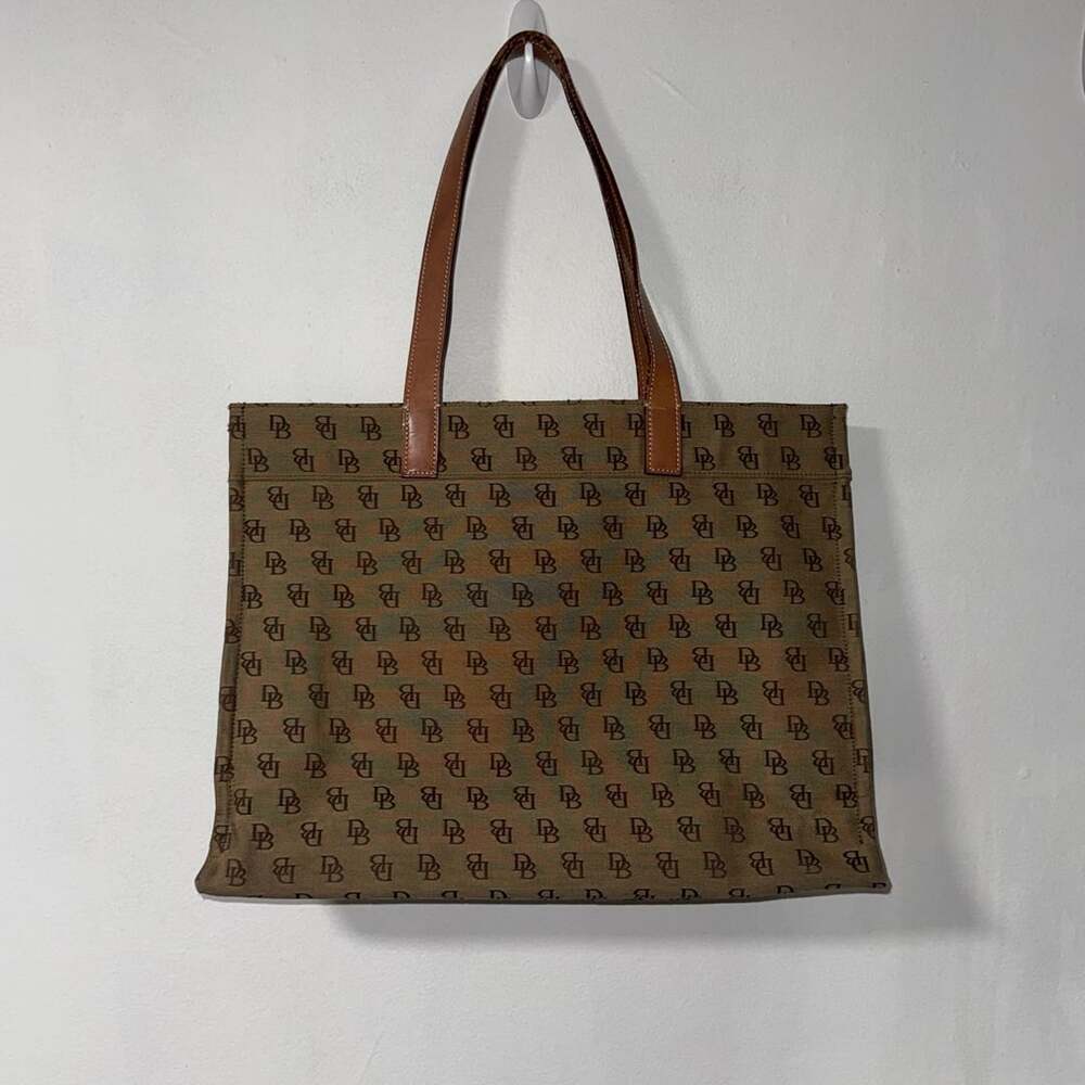Dooney & Bourke Signature Medium Tote Bag Tan Canvas Leather